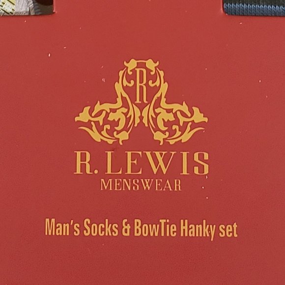 Robert Lewis Rose Bow Tie Hanky Socks Box 3 Set - Picture 7 of 8